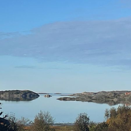 Stuga I Naturskoent Omrade Pa Vaestra Tjoern Saby Eksteriør billede